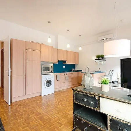 Apartment Friendly Claris I Barcelona